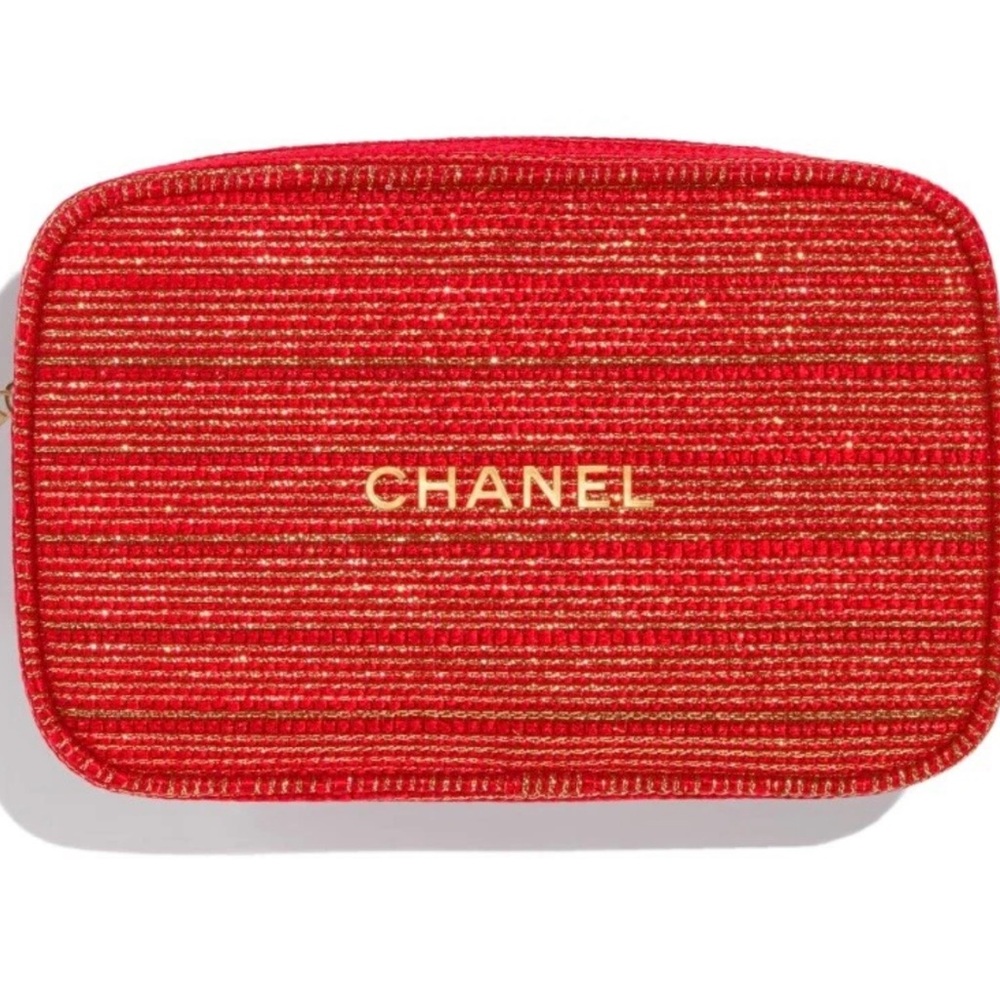 NEW CHANEL RED Tweed Makeup Bag Pouch. 2022 Edition. Gold front & zip logo. NIB
